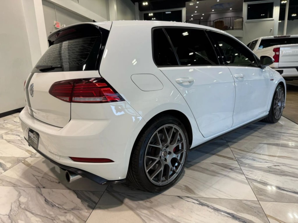 2019 Volkswagen GTI Image 6