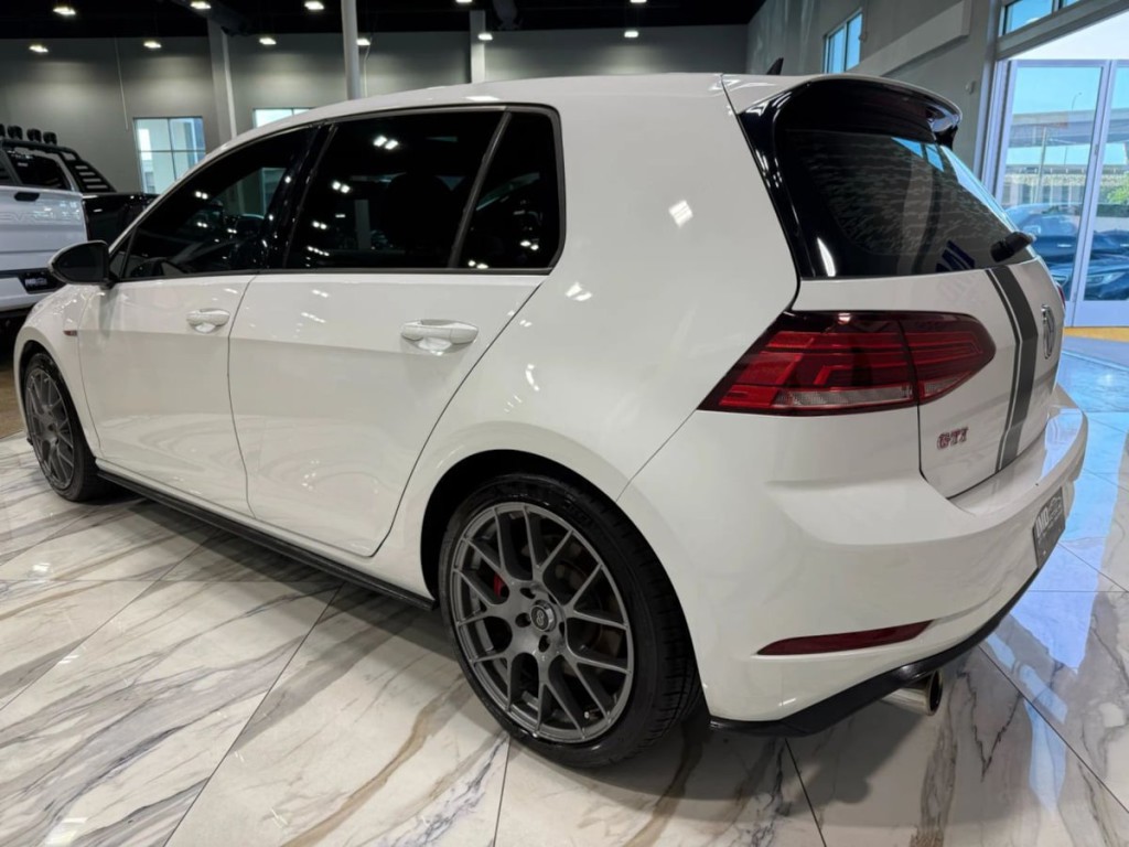 2019 Volkswagen GTI Image 8