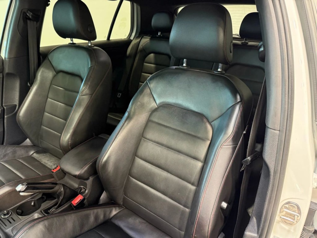 2019 Volkswagen GTI Image 21