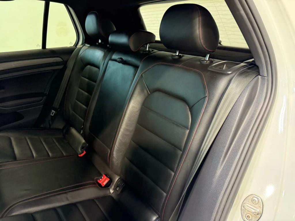 2019 Volkswagen GTI Image 23
