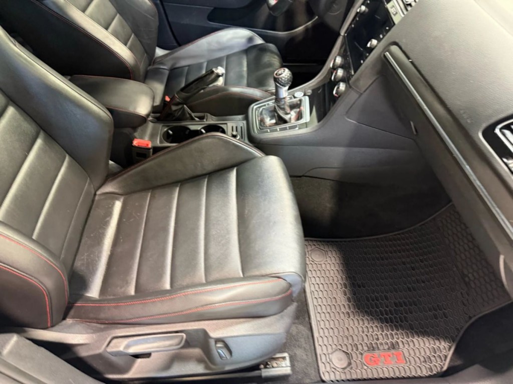 2019 Volkswagen GTI Image 25