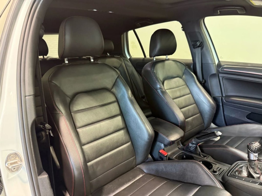 2019 Volkswagen GTI Image 26