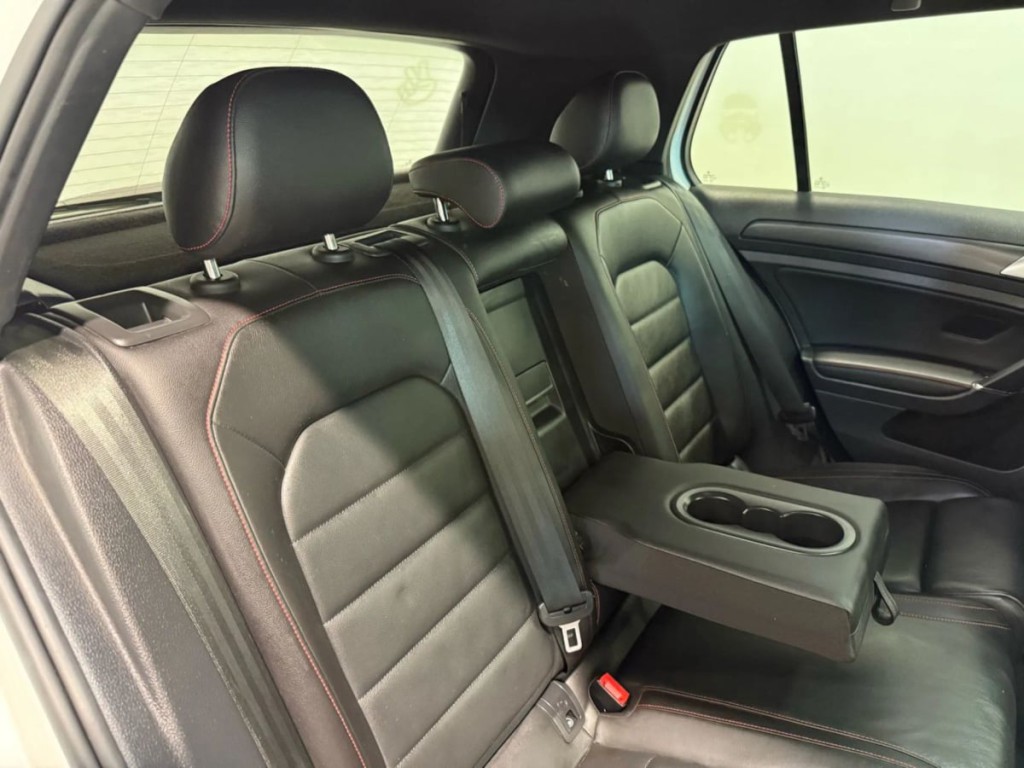 2019 Volkswagen GTI Image 29