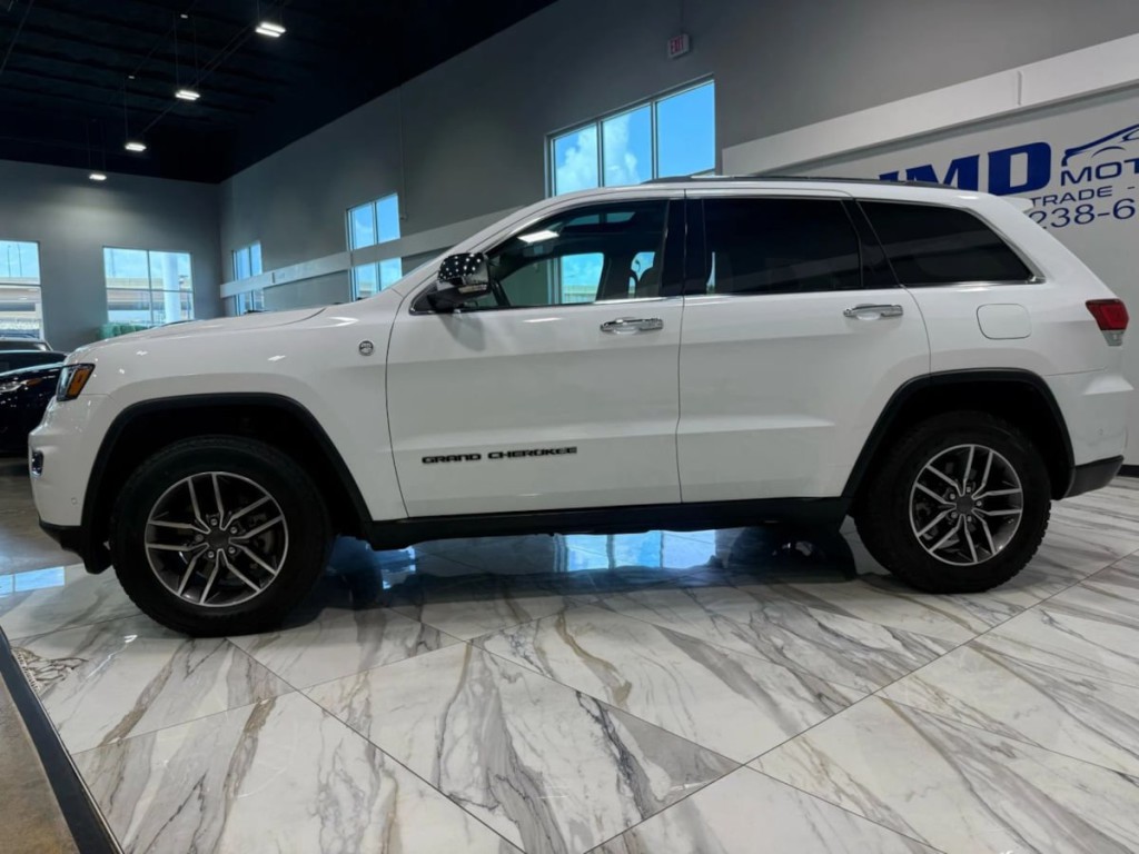 2020 Jeep Grand Cherokee Image 9