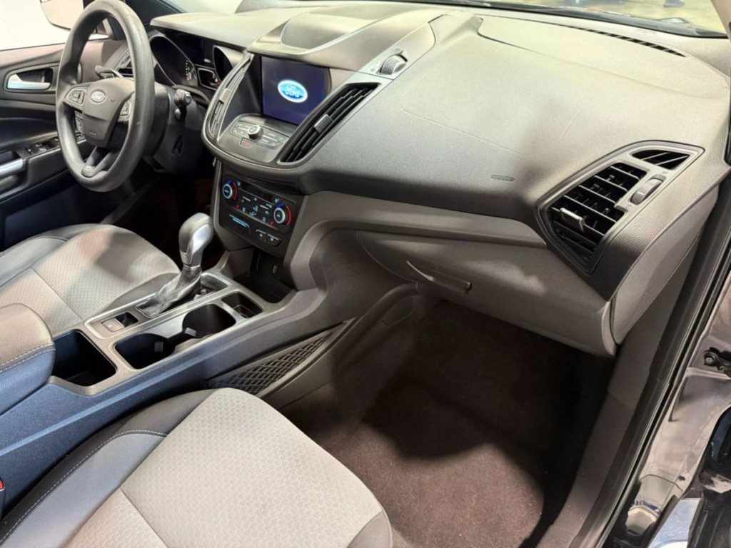 2019 Ford Escape Image 17