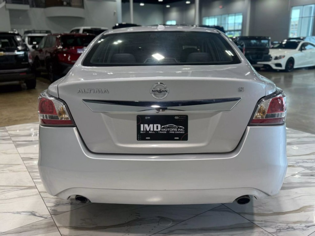 2015 Nissan Altima Image 7