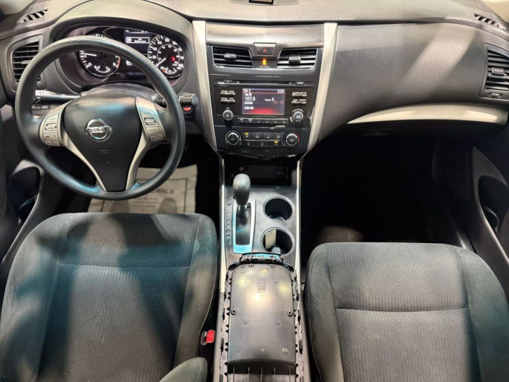 2015 Nissan Altima Image 13