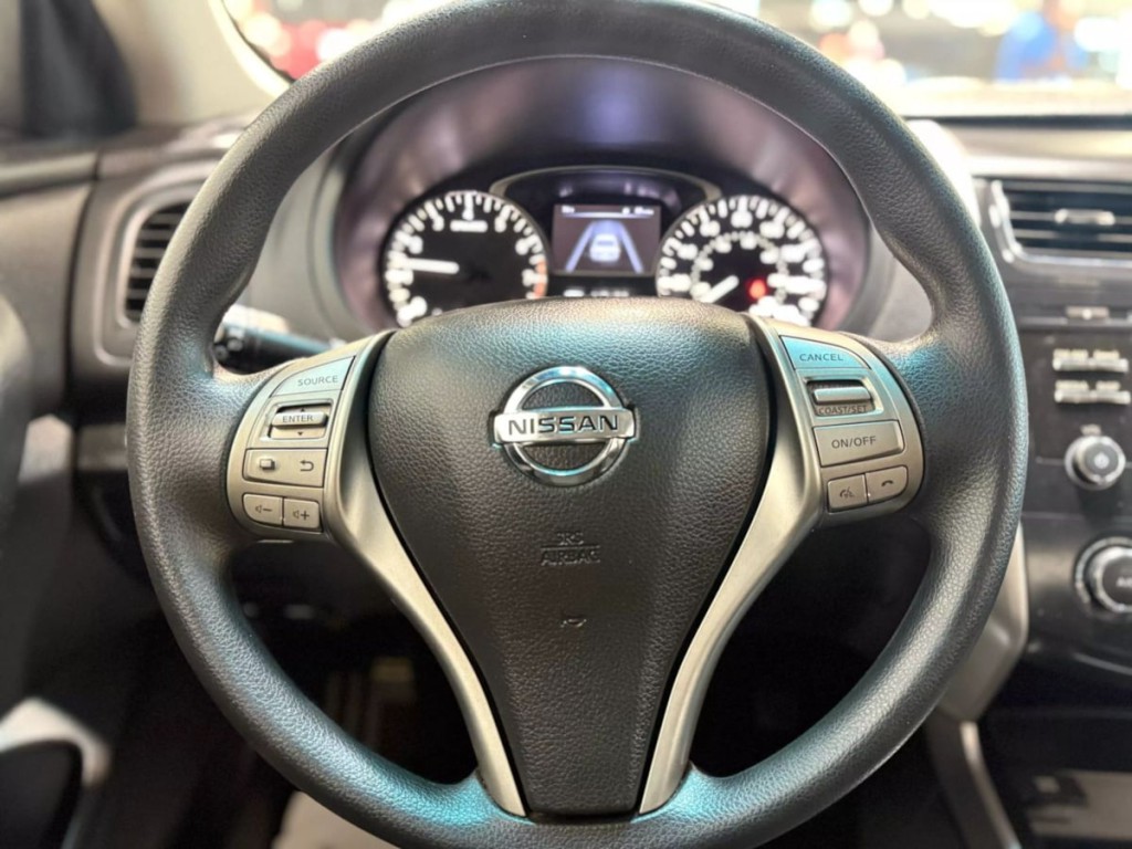 2015 Nissan Altima Image 14
