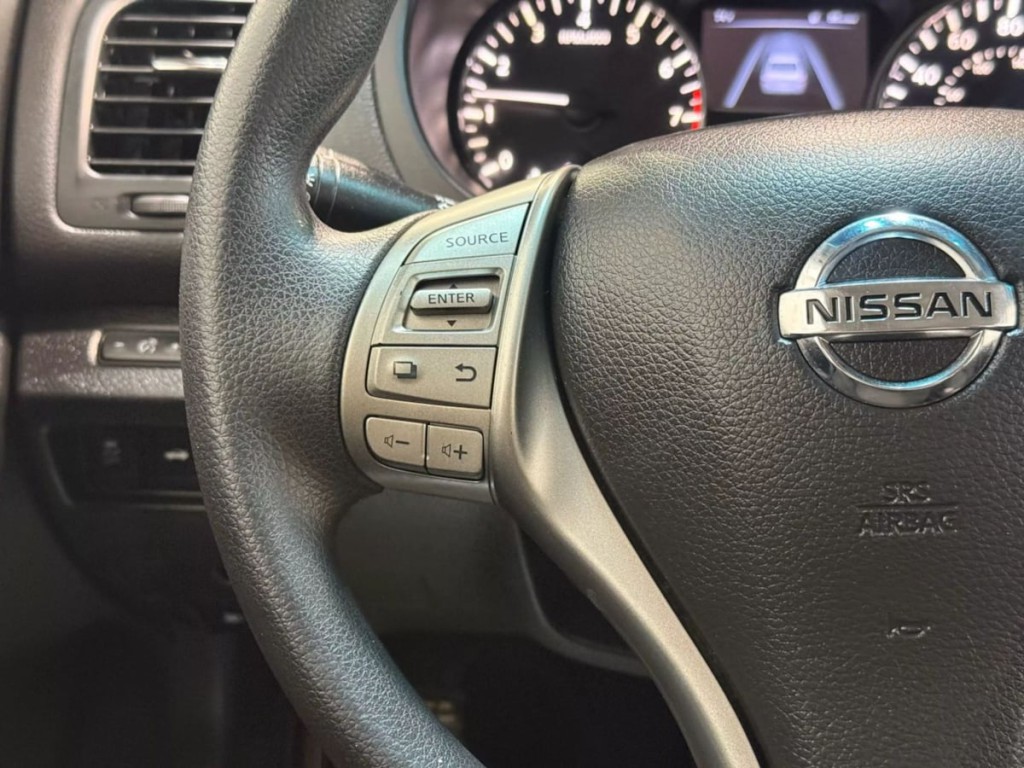 2015 Nissan Altima Image 15