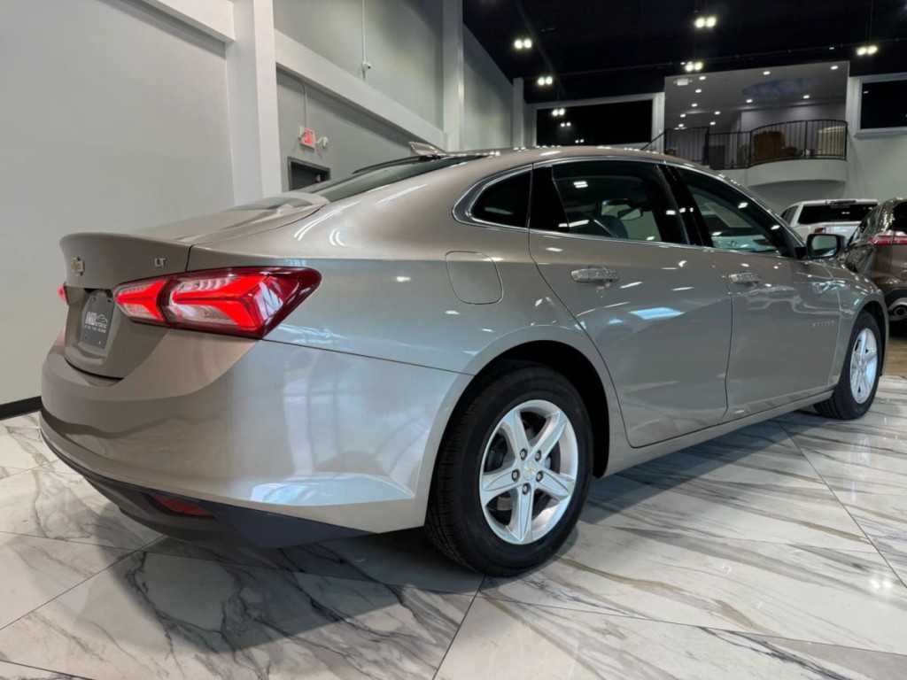 2022 Chevrolet Malibu Image 6
