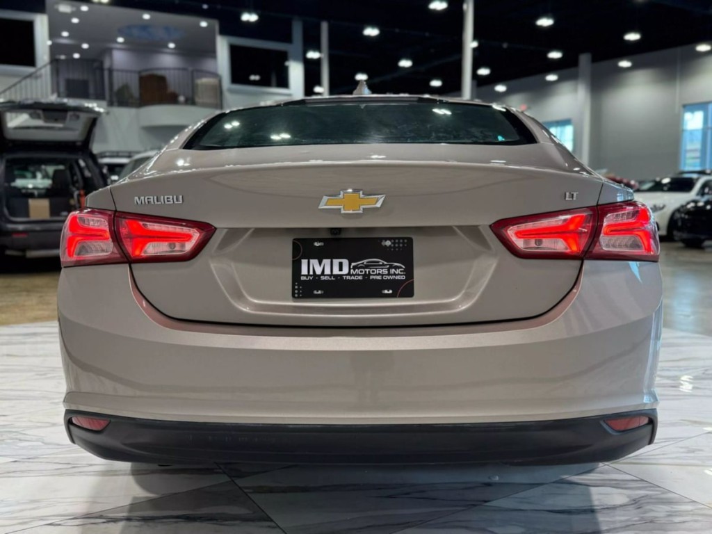 2022 Chevrolet Malibu Image 7