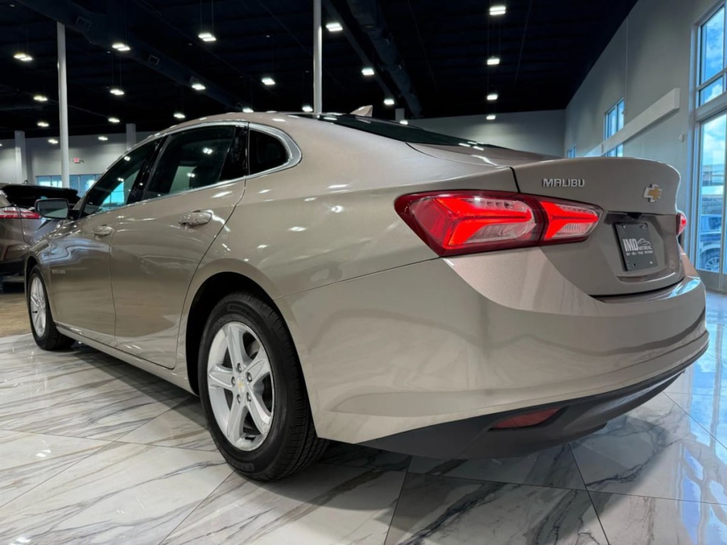 2022 Chevrolet Malibu Image 8