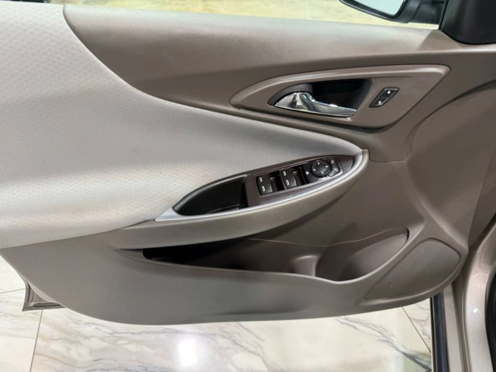 2022 Chevrolet Malibu Image 10
