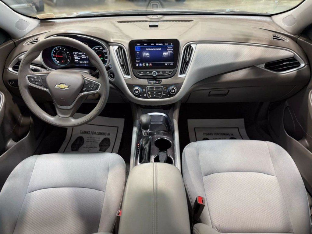 2022 Chevrolet Malibu Image 13
