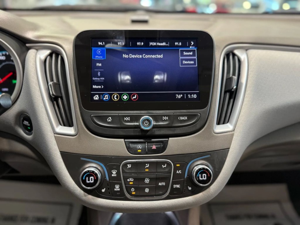 2022 Chevrolet Malibu Image 19