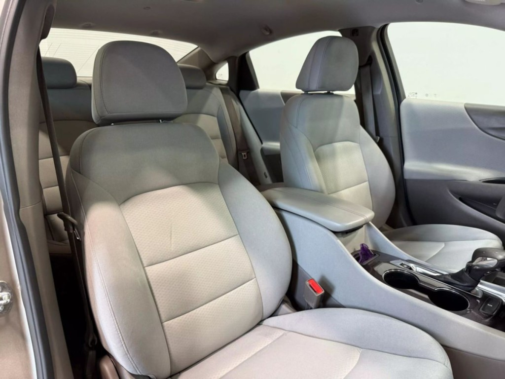 2022 Chevrolet Malibu Image 28