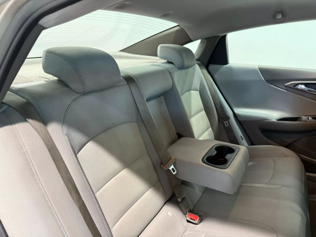 2022 Chevrolet Malibu Image 30