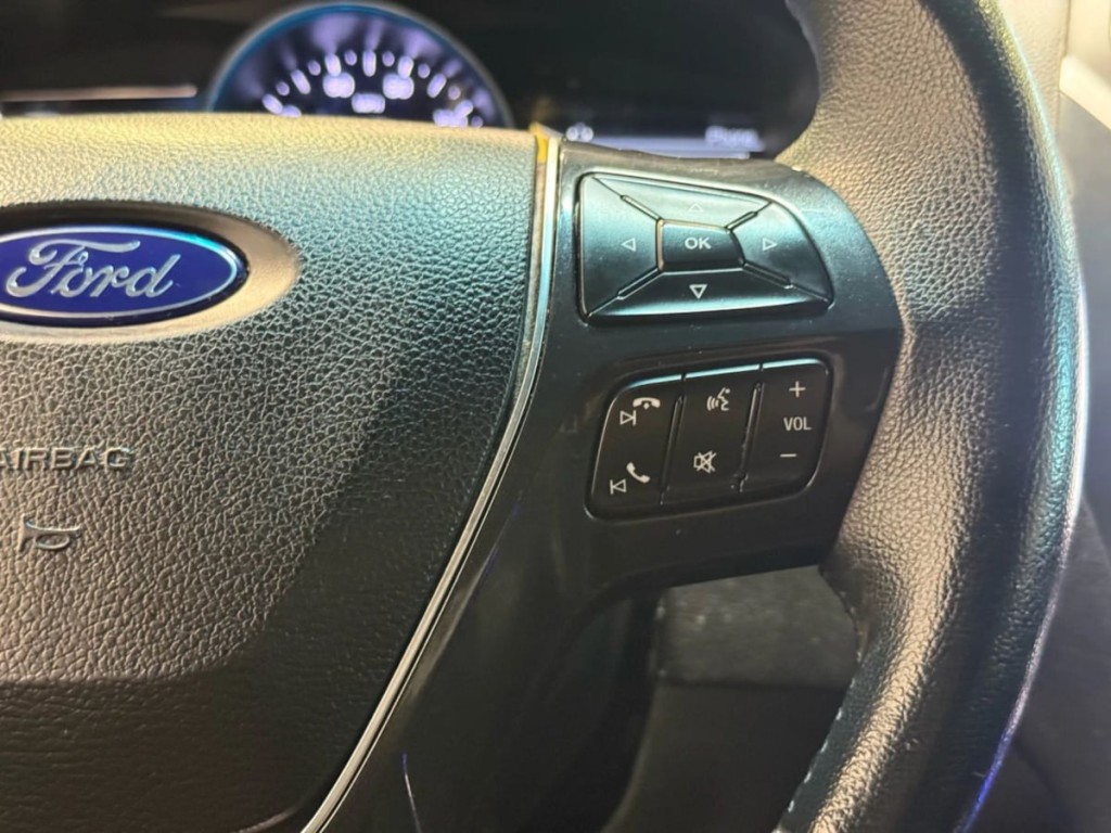 2019 Ford Explorer Image 19
