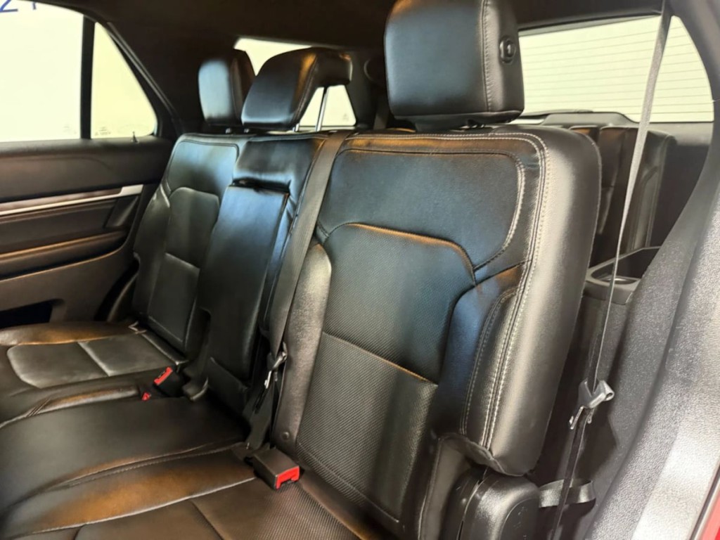2019 Ford Explorer Image 26