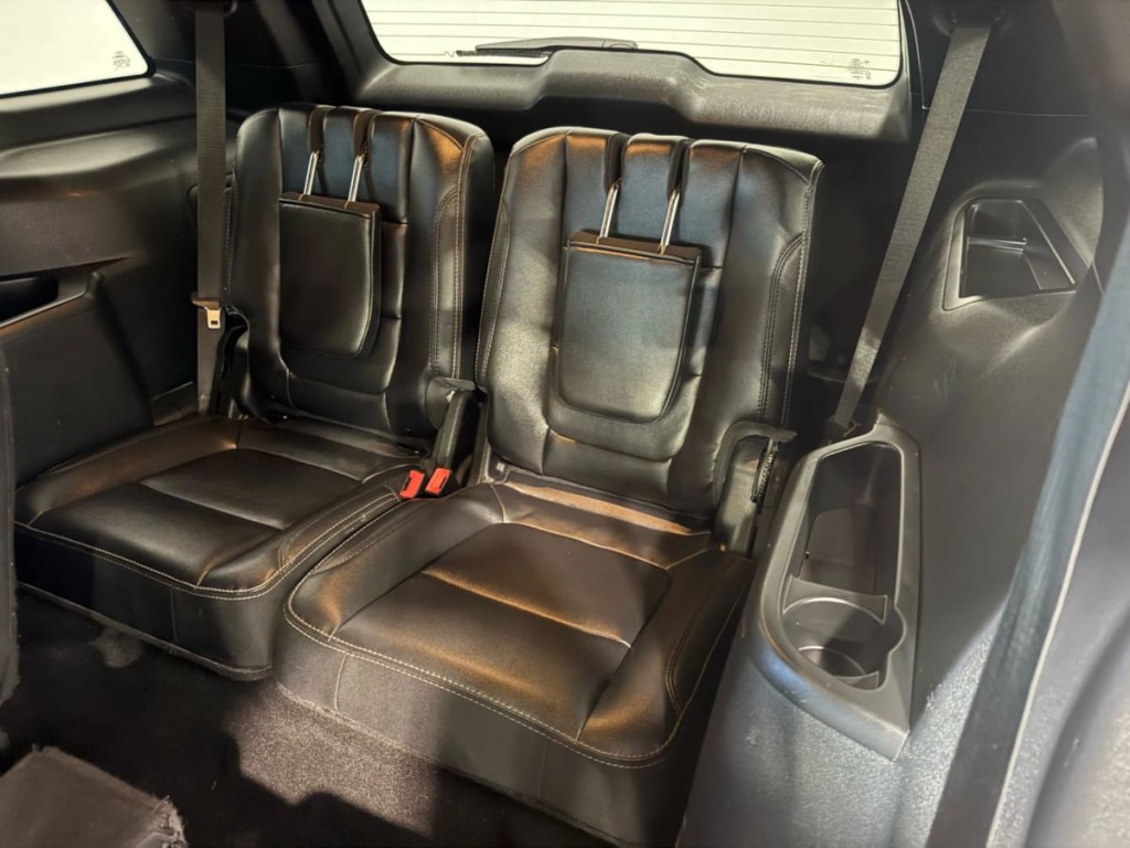 2019 Ford Explorer Image 27