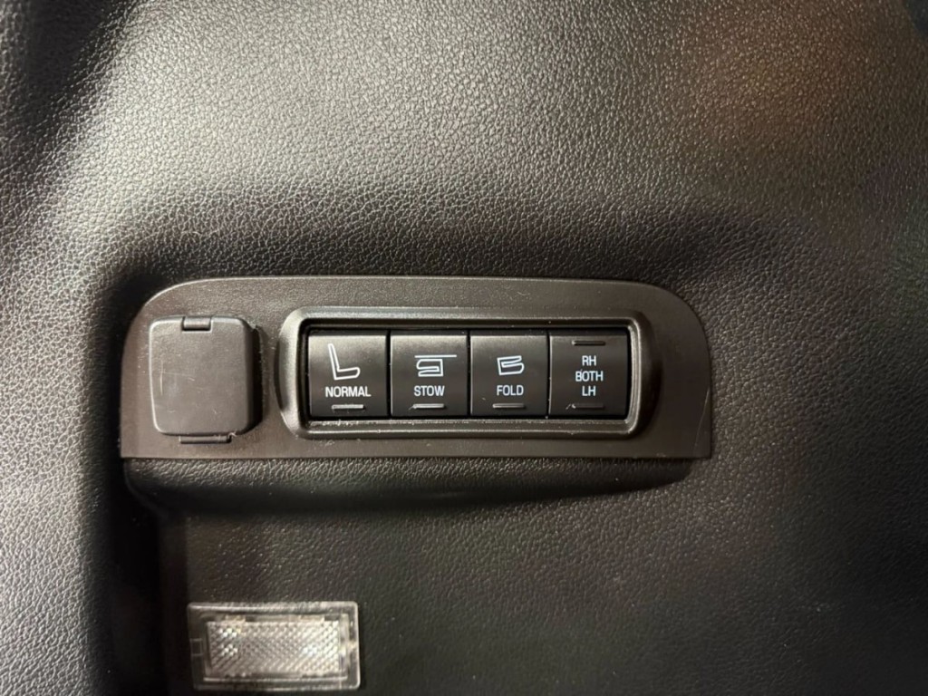 2019 Ford Explorer Image 39
