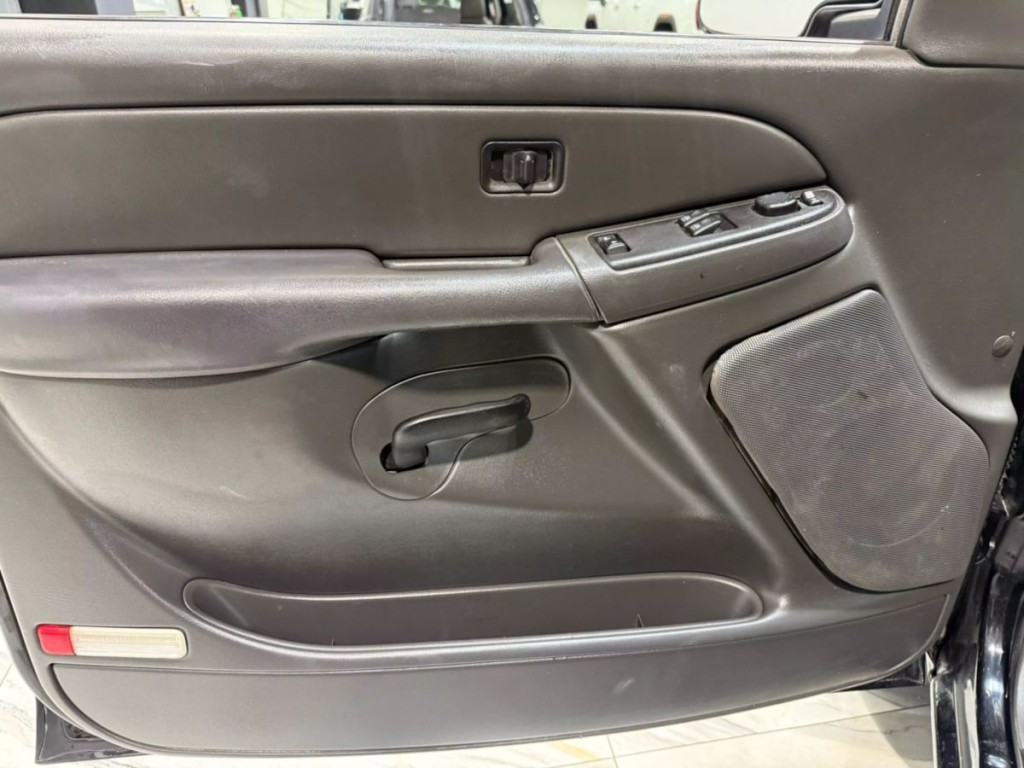 2007 Chevrolet Silverado 1500 Image 11