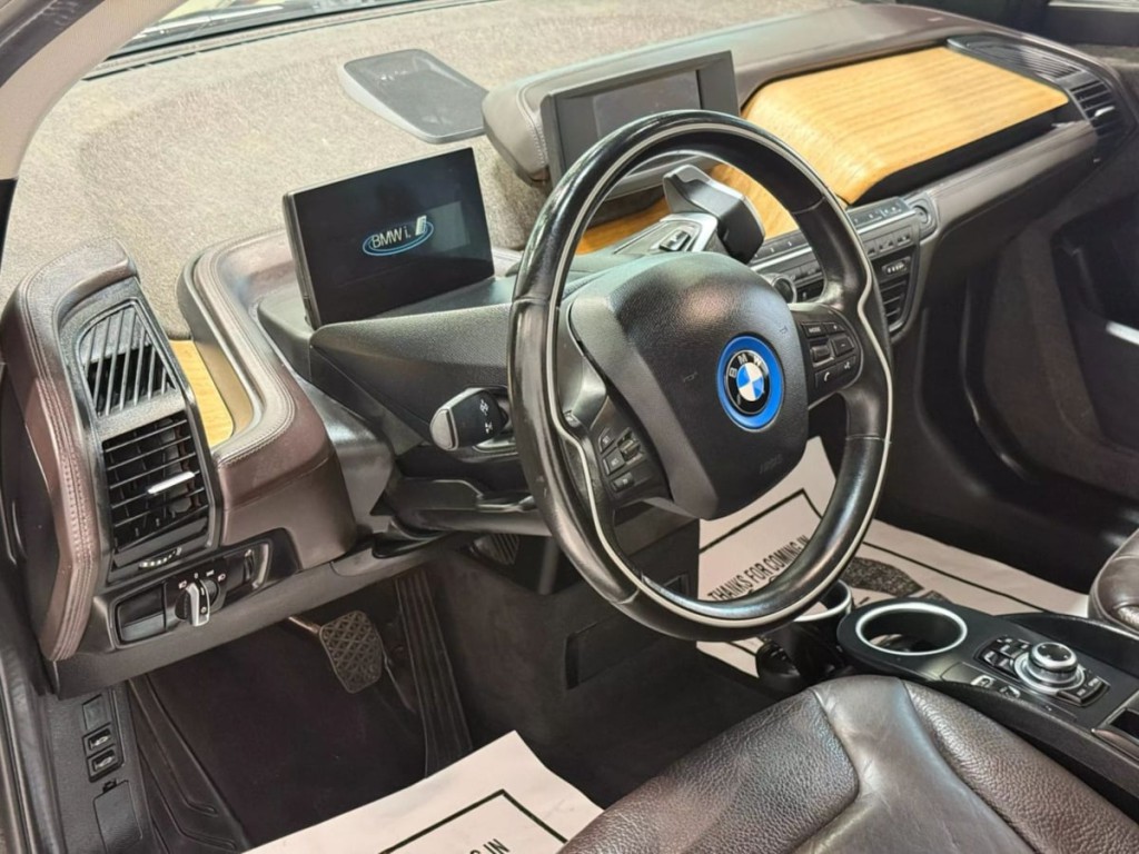 2015 BMW i3 Image 12