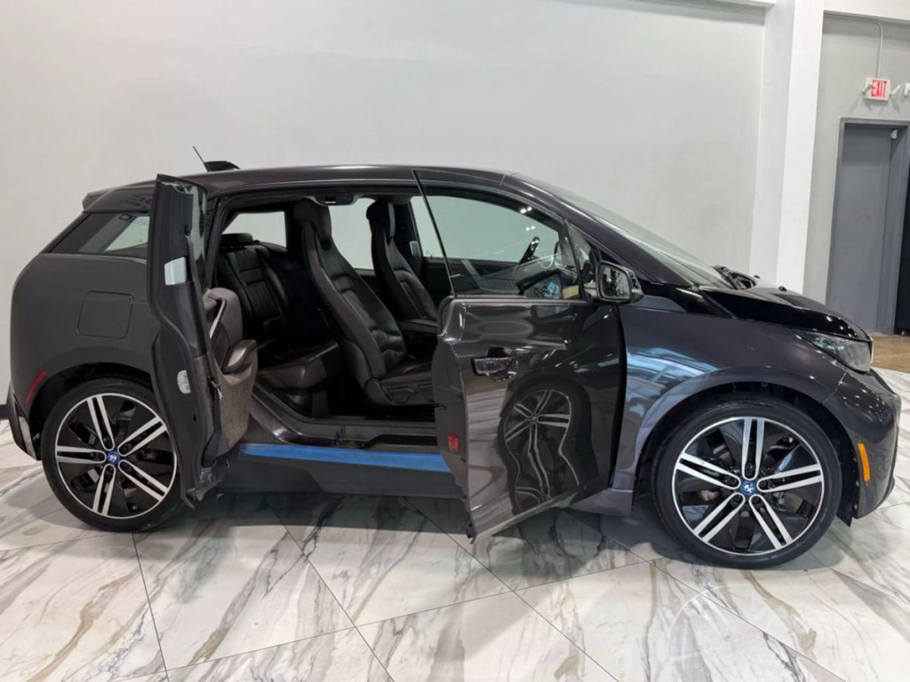 2015 BMW i3 Image 30