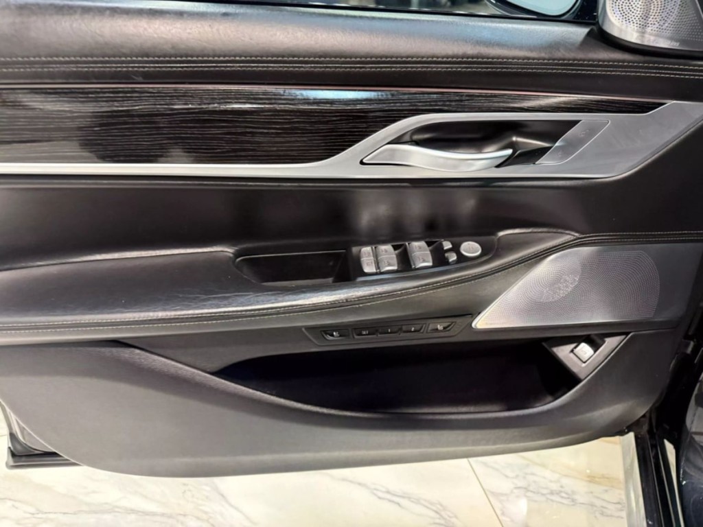 2019 BMW 7 Series Image 10
