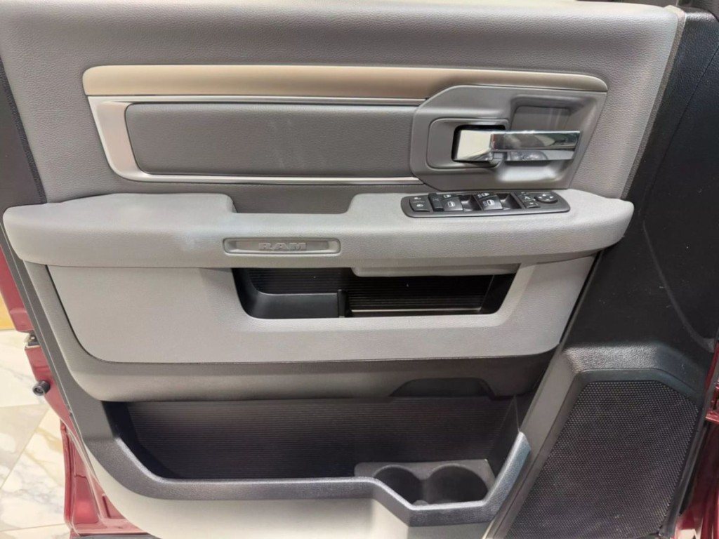 2018 RAM 2500 Image 10
