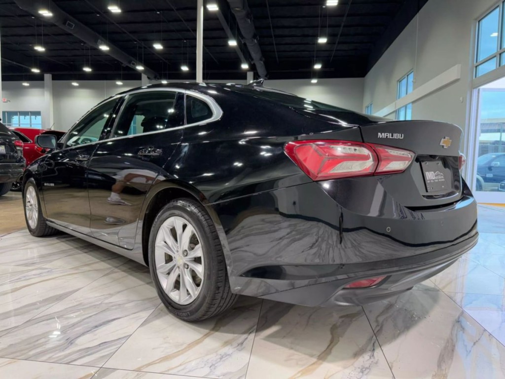 2021 Chevrolet Malibu Image 8