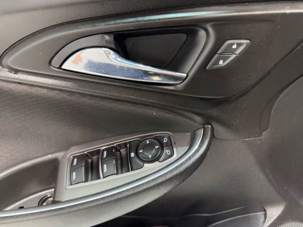 2021 Chevrolet Malibu Image 11
