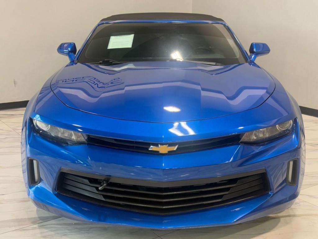 2017 Chevrolet Camaro Image 3