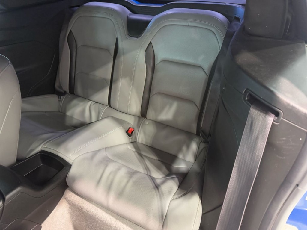 2017 Chevrolet Camaro Image 23