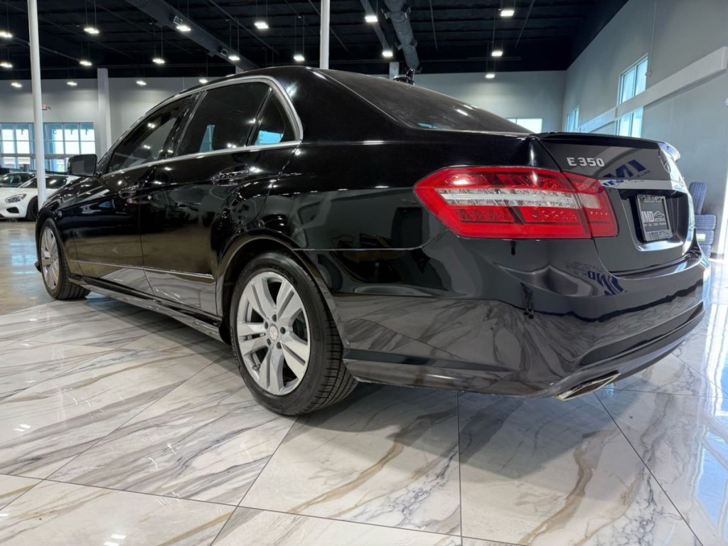 2013 Mercedes-Benz E-Class Image 8
