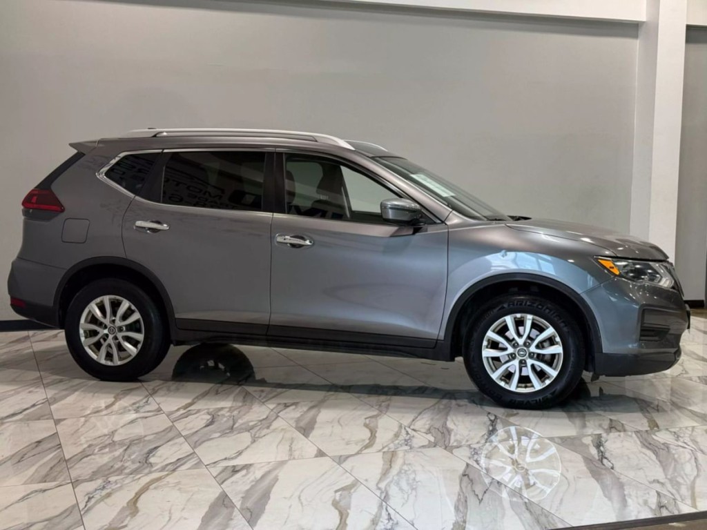 2018 Nissan Rogue Image 5