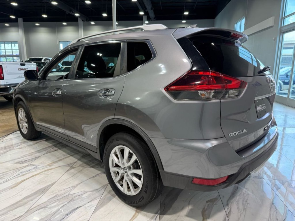 2018 Nissan Rogue Image 8
