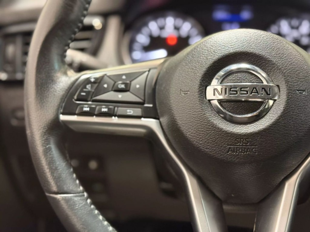 2018 Nissan Rogue Image 15