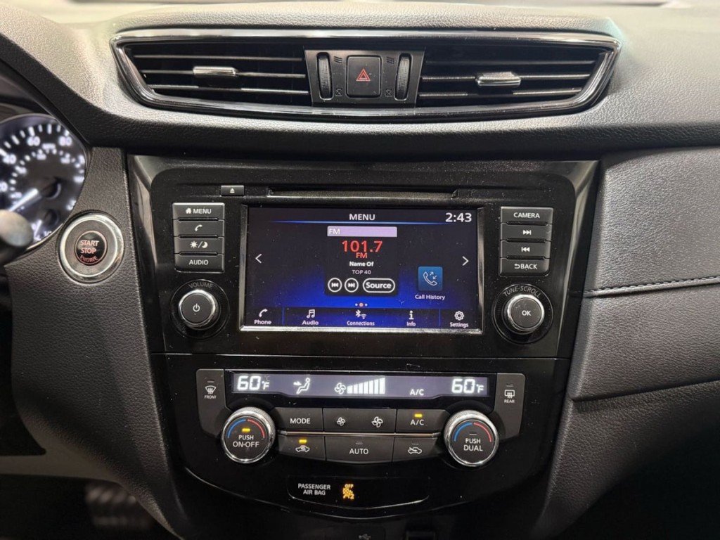 2018 Nissan Rogue Image 19