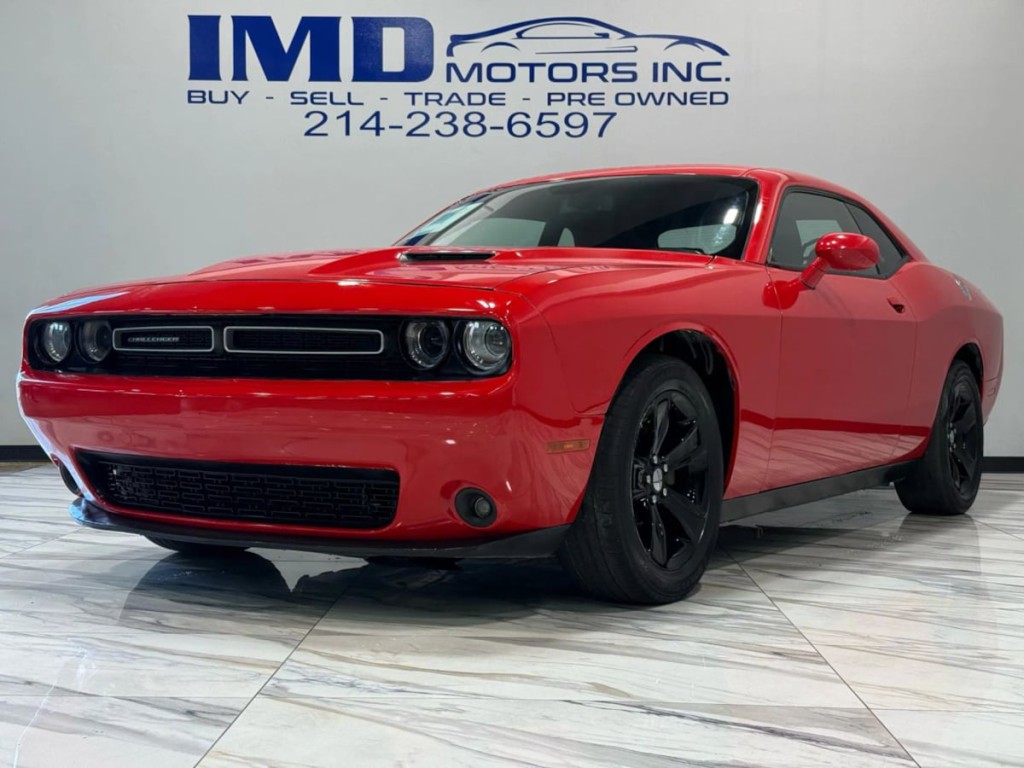 2019 Dodge Challenger Image 2