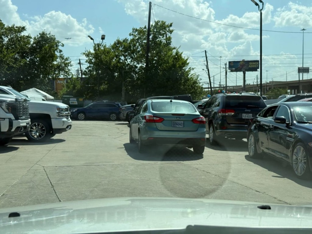 2019 Dodge Challenger Image 12
