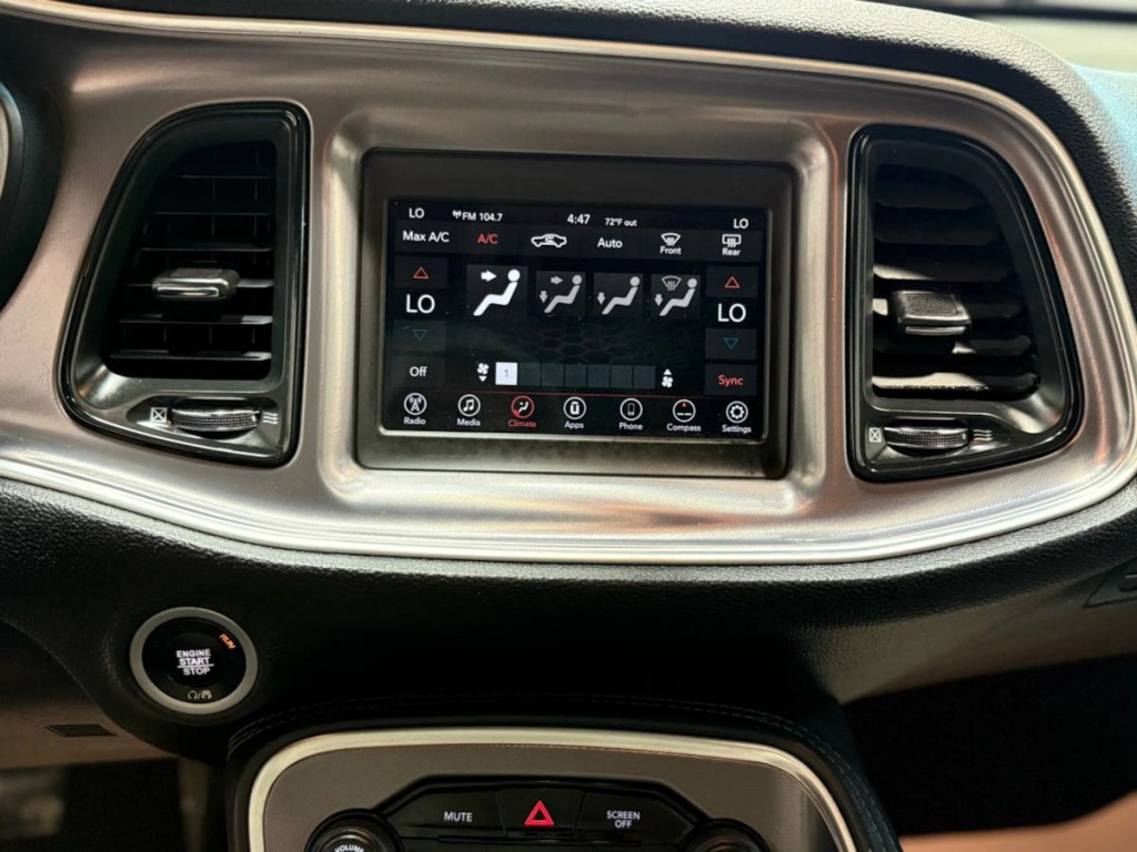 2019 Dodge Challenger Image 17