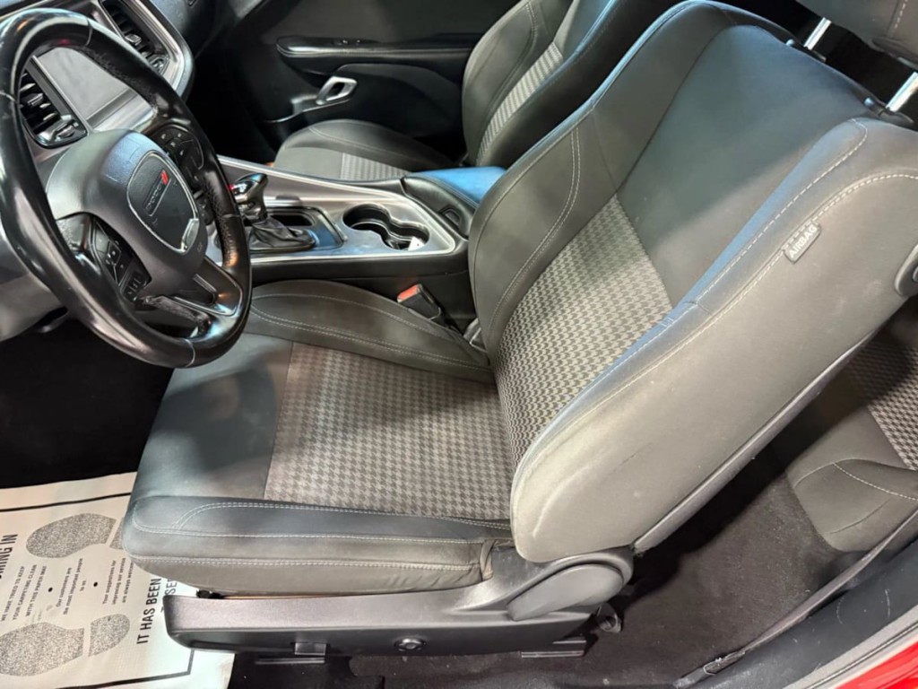 2019 Dodge Challenger Image 22