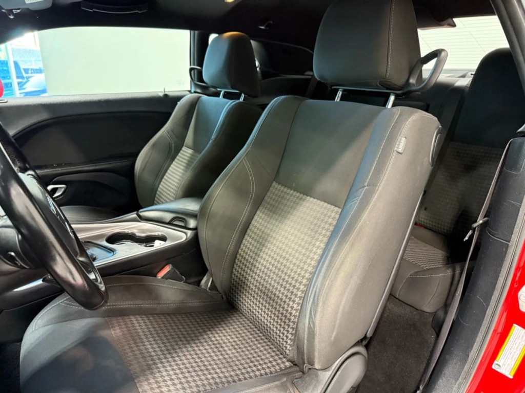 2019 Dodge Challenger Image 23