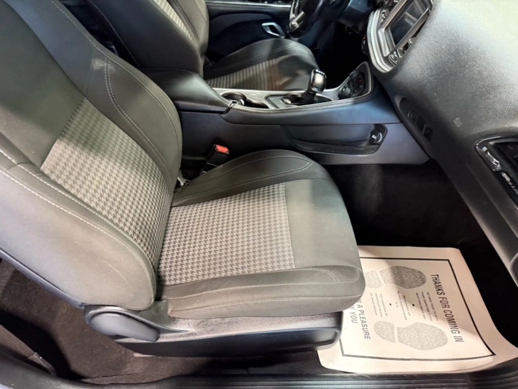 2019 Dodge Challenger Image 27