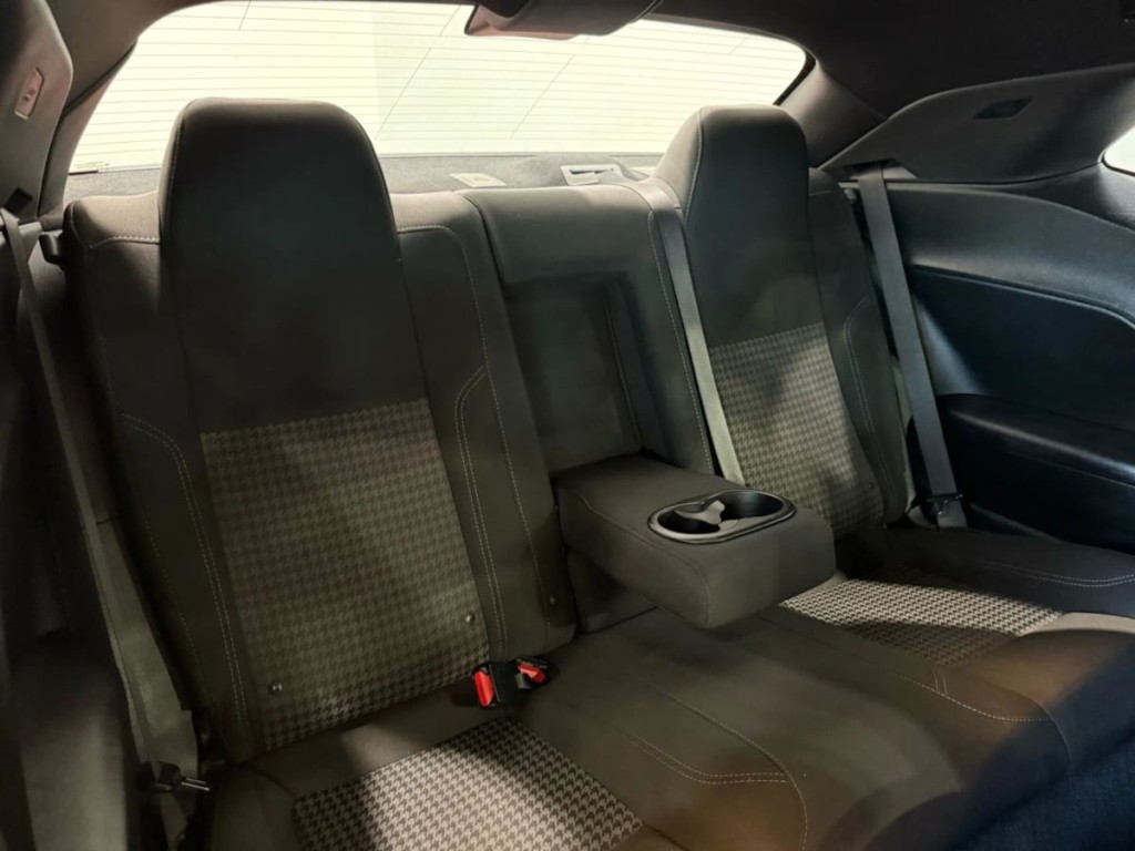 2019 Dodge Challenger Image 30