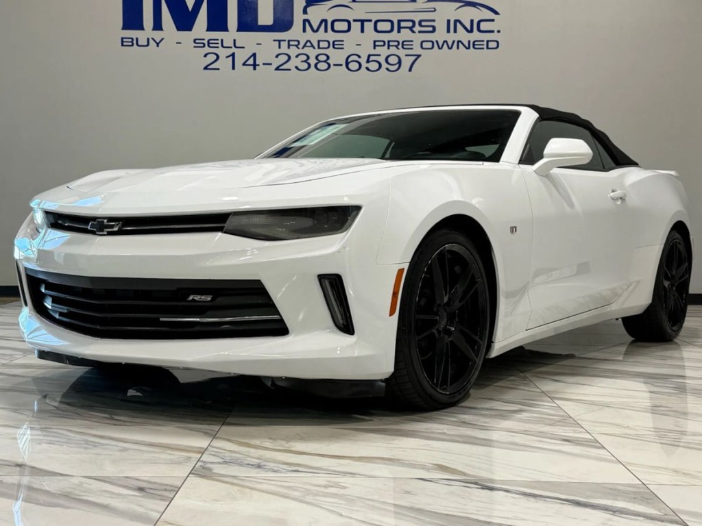 2017 Chevrolet Camaro Image 2