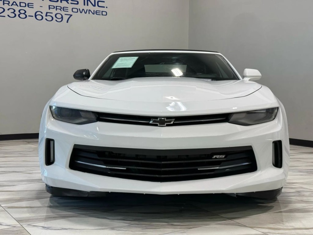 2017 Chevrolet Camaro Image 3