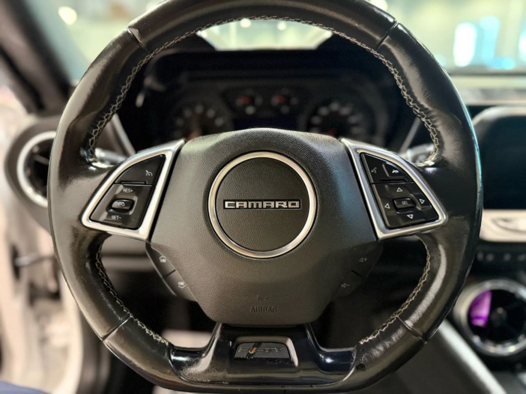 2017 Chevrolet Camaro Image 13