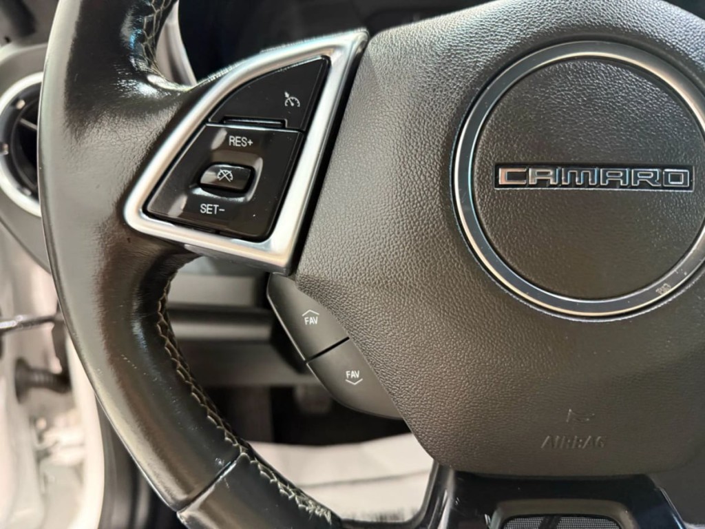 2017 Chevrolet Camaro Image 14